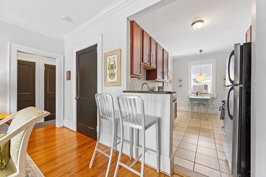 Building Photo - 2101 Kirkwood Ave