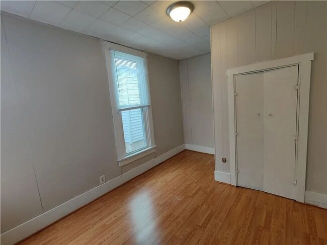 Building Photo - 406 W Franklin St