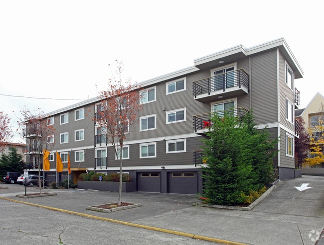 Building Photo - Aros Apartments