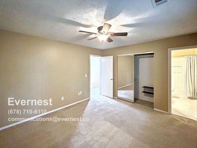 Building Photo - 4-Bedroom, 3.5-Bath Home in a Relaxing Nei...