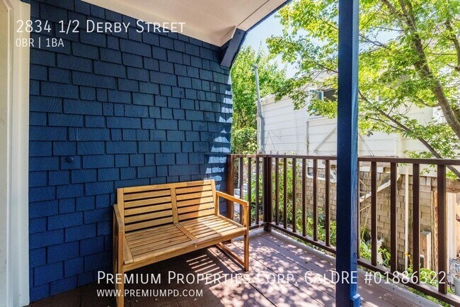 Building Photo - 2834 1/2 Derby Street-