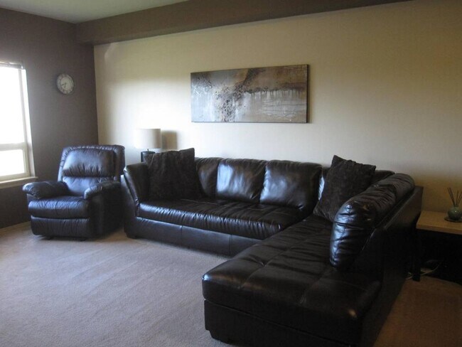 Building Photo - 508 Darby Dr