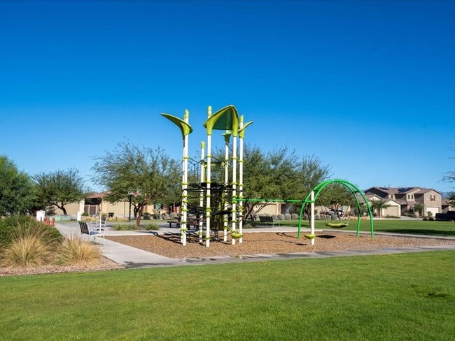 Building Photo - Modern Comfort Meets Community Living – 3 Bed, 2 Bath Beauty with Resort-Style Amenities!