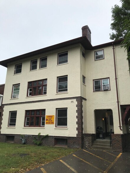 Primary Photo - 315 11th Ave SE