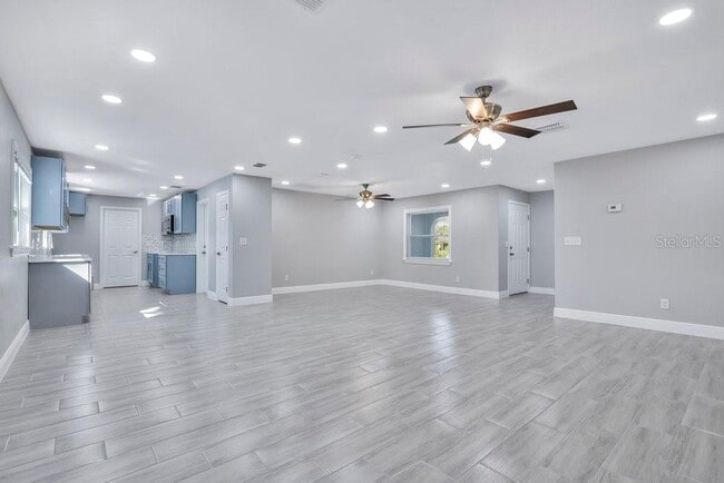 Building Photo - 6616 Blanche Ct