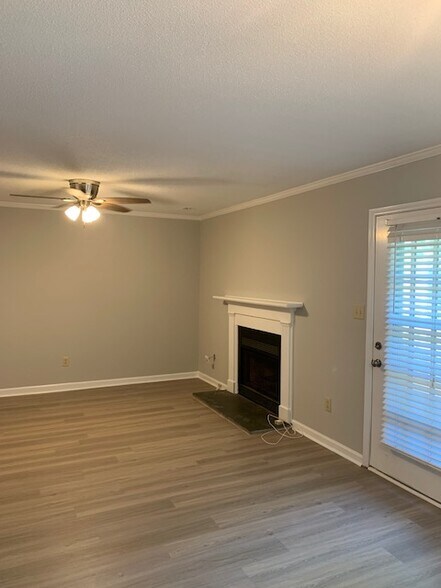 Building Photo - 130 Wythe Cir