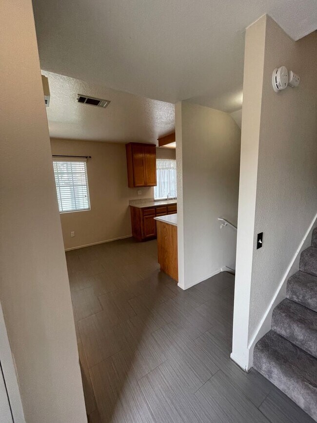 Building Photo - 5341 Columbus Pl