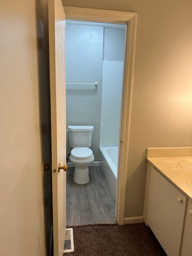 Building Photo - 3736 Cambridge Station Dr