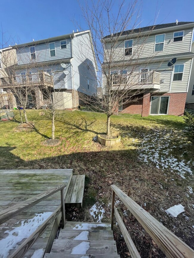 Building Photo - Wexford/Pine Township - 3 Bedroom (+1 in Basement), 3.5 Bath Townhome