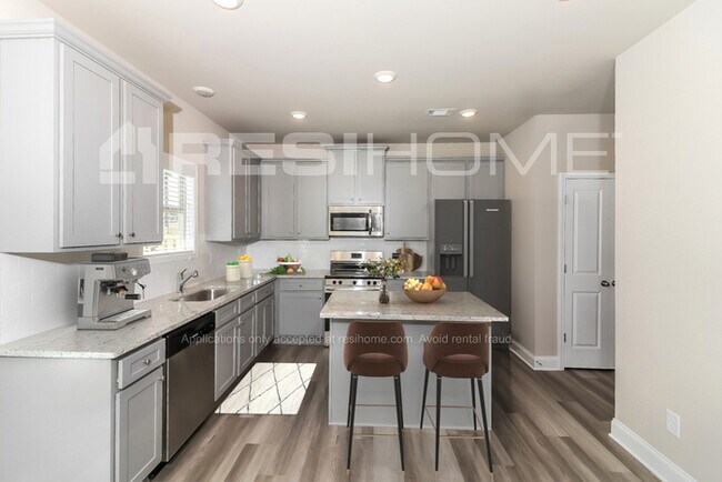 Building Photo - 105 Rockaway Dr S