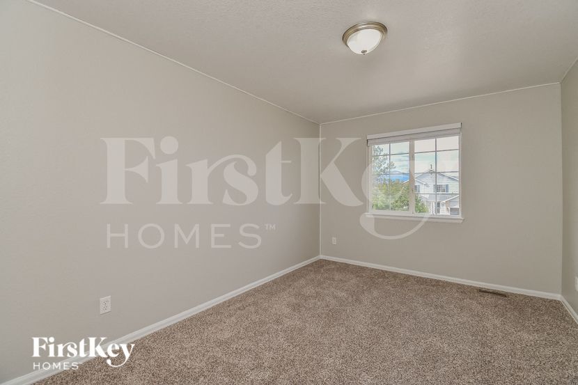 Building Photo - 5823 Mesa Mountain Way