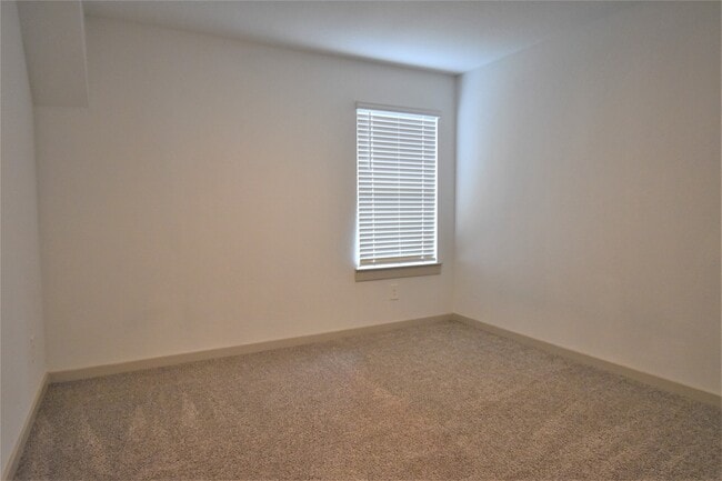 Building Photo - 4023 Yonkers Valley Ln