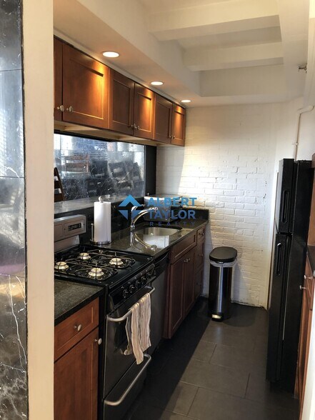 Building Photo - 109 Beacon St