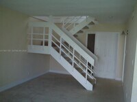 Building Photo - 603 SW 1st Ct