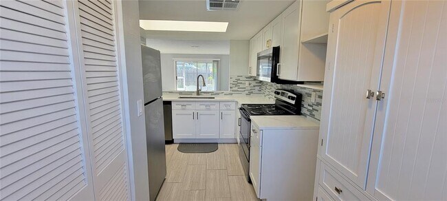 Building Photo - 3342 Teeside Dr