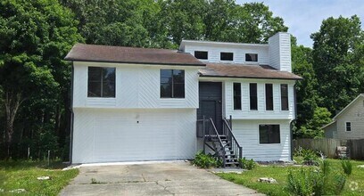 Building Photo - 2870 Creekwood Ln NW