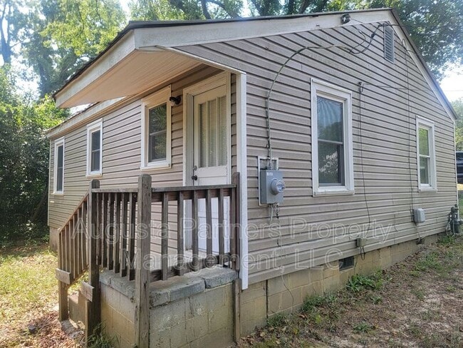 Building Photo - 1223 Radiance Dr