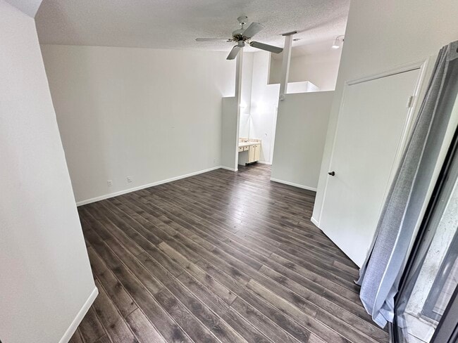 Building Photo - 306 Harbour Pointe Way