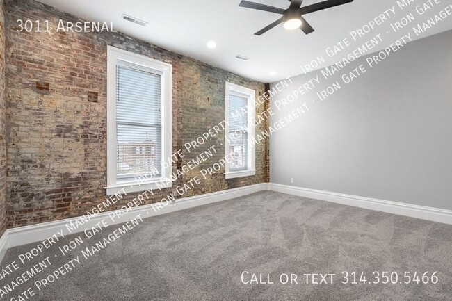 Building Photo - 3011 Arsenal-
