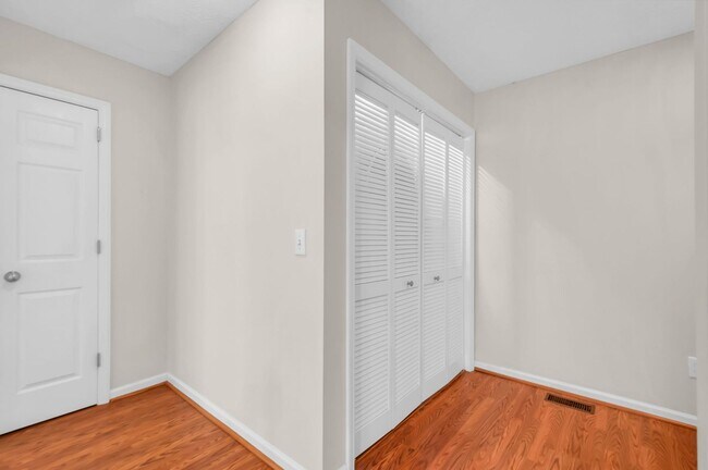 Building Photo - 426 Compton Ln