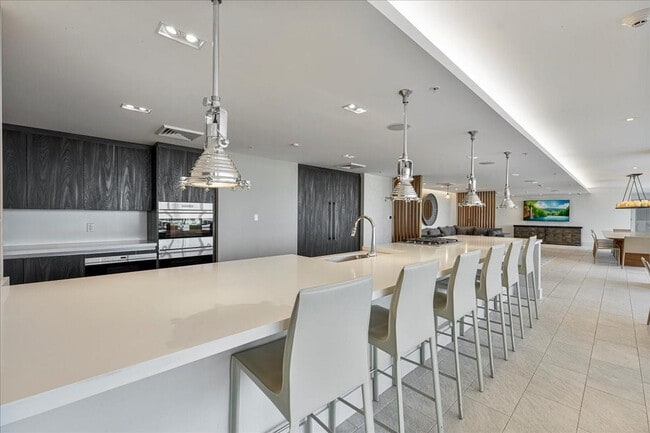 Building Photo - 1180 N Federal Hwy