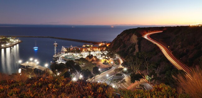 Building Photo - Exquisite beach home with Ocean and Harbor...