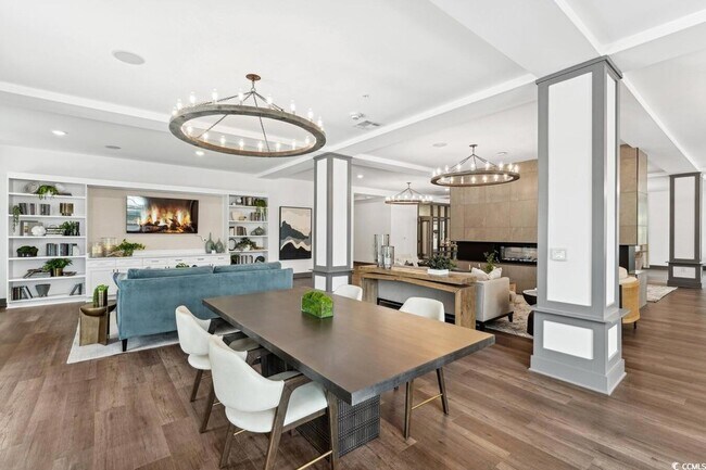 Building Photo - 147 Laurenco Loop