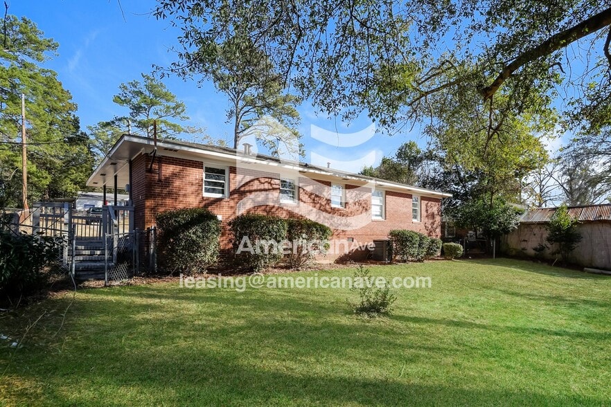 Building Photo - 917 Patricia Dr