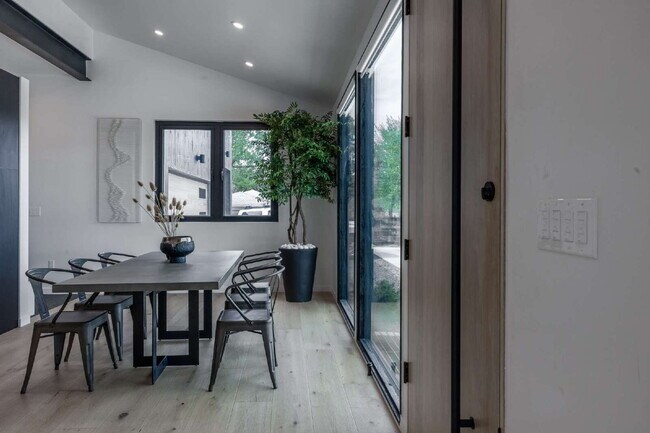 Building Photo - Modern Luxury Rental with Unobstructed Fla...