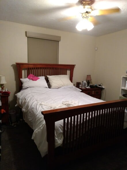 Building Photo - 350 33rd St