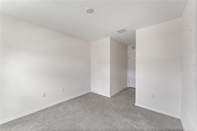 Building Photo - 33066 Major Oak Dr