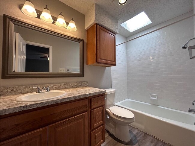 Building Photo - 9305 Kempler Dr