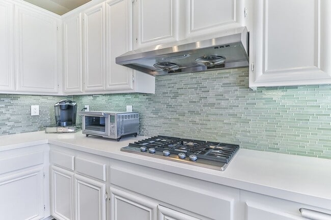Building Photo - 1385 Sapphire Dragon St