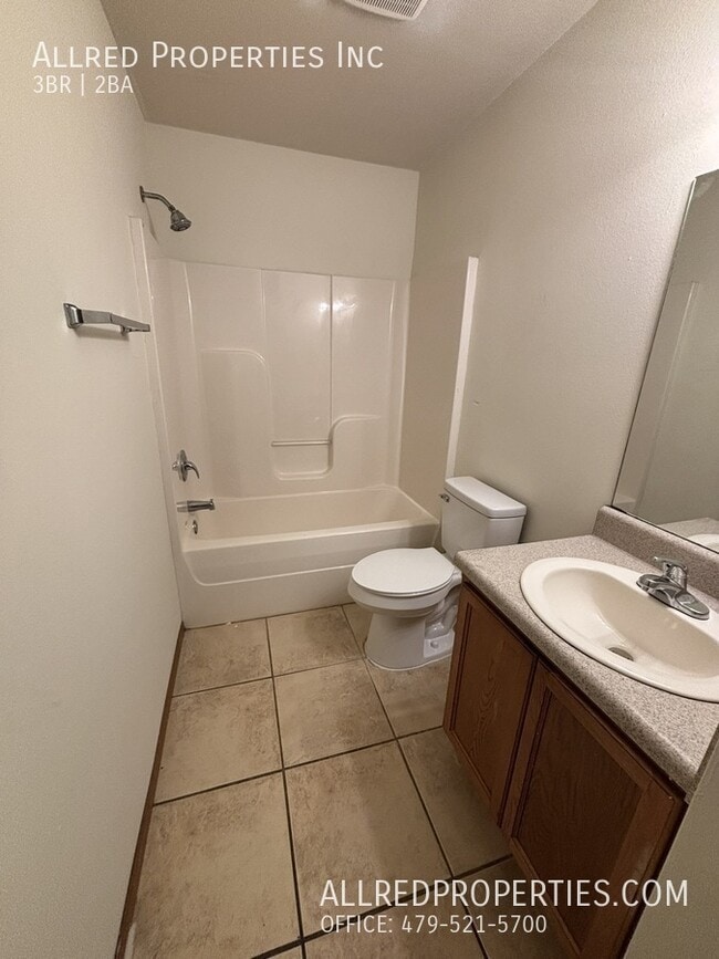 Building Photo - 307 E Asher Ct