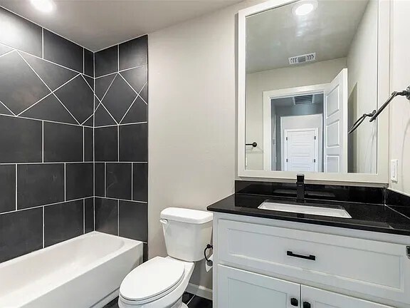 Building Photo - 9101 Poppey Pl