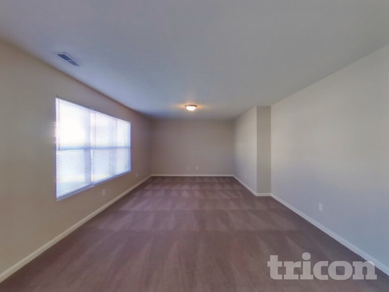 Building Photo - 11104 Waterfield Pl