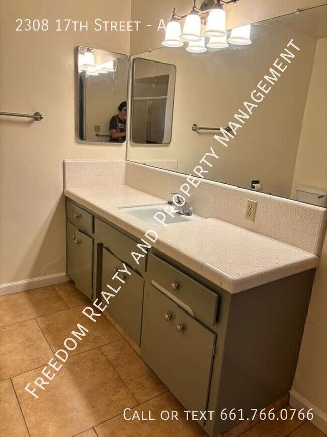 Building Photo - 2308 17th St