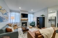 Building Photo - 75 N Valle Verde Dr