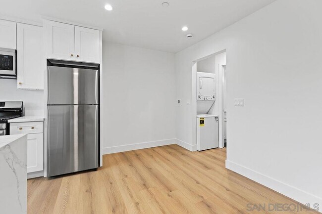 Building Photo - 4265 42nd St
