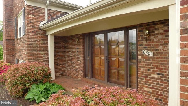 Building Photo - 6301 Evermay Dr