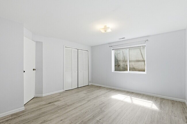 Building Photo - $1,840.95, 3-bed, 1.5-bath, located in Colorado Springs with a large backyard.