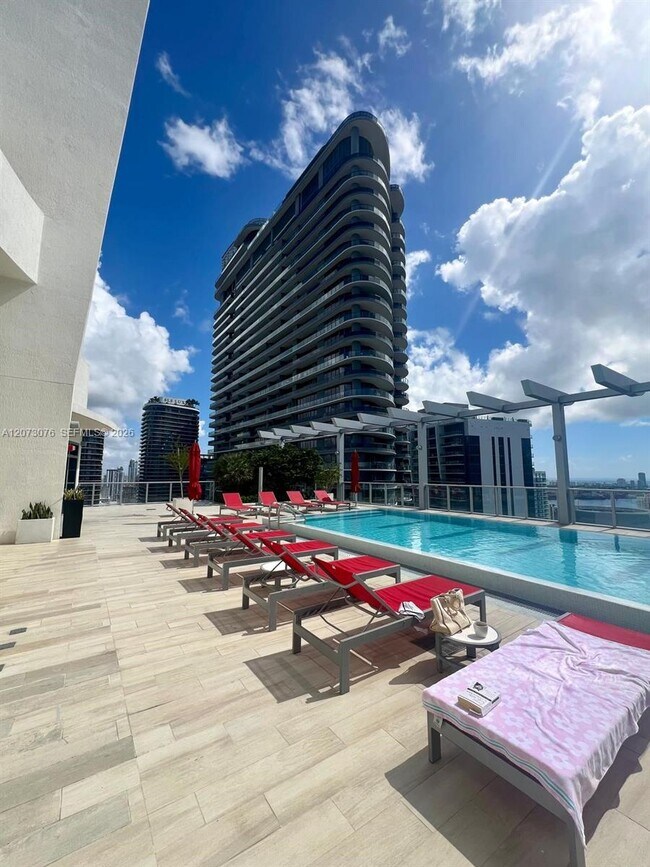 Building Photo - 1100 S Miami Ave