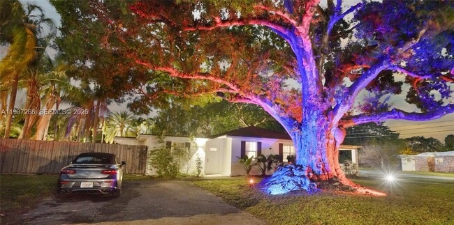 Building Photo - 1645 NE 9th Ave