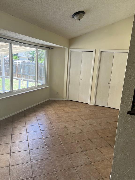 Building Photo - 506 Buckskin Dr