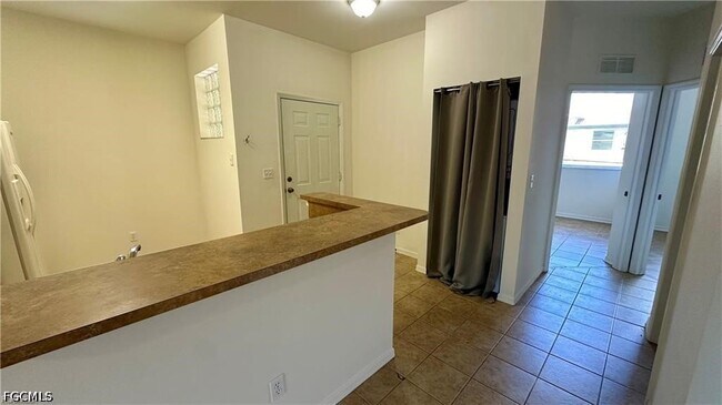 Building Photo - 4299 Bellasol Cir
