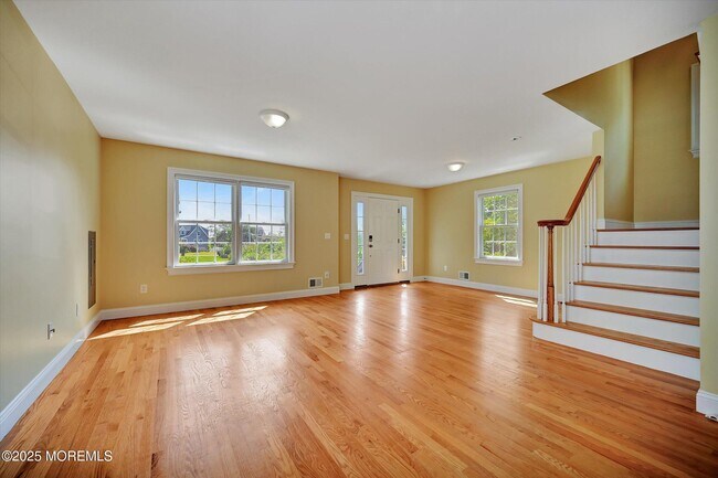 Building Photo - 15 Griggs Ave