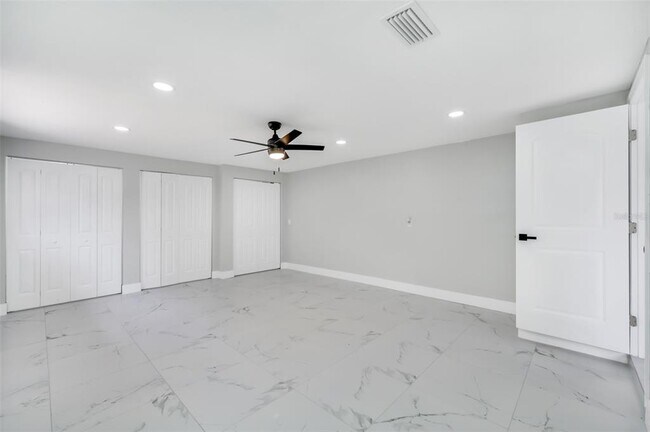 Building Photo - 208 Palmetto Rd W