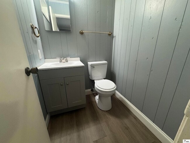 Building Photo - 1307 Dark St