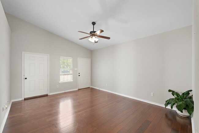 Building Photo - 21307 Snowblossom Ln