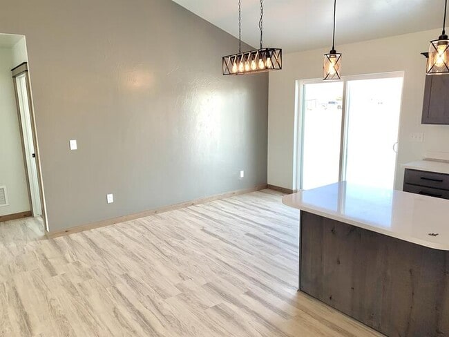 Building Photo - 2941 Bullfrog Ct